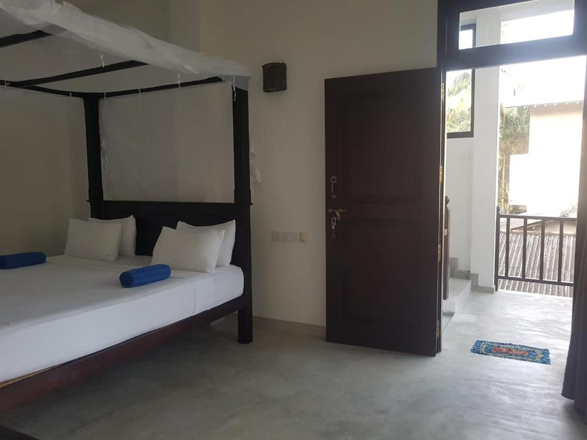 Hotel Waves Hiri Dickwella Zewnętrze zdjęcie